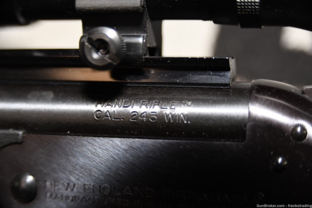New England Handi rifle in 243 Win w/entra's As NEW condition-img-6