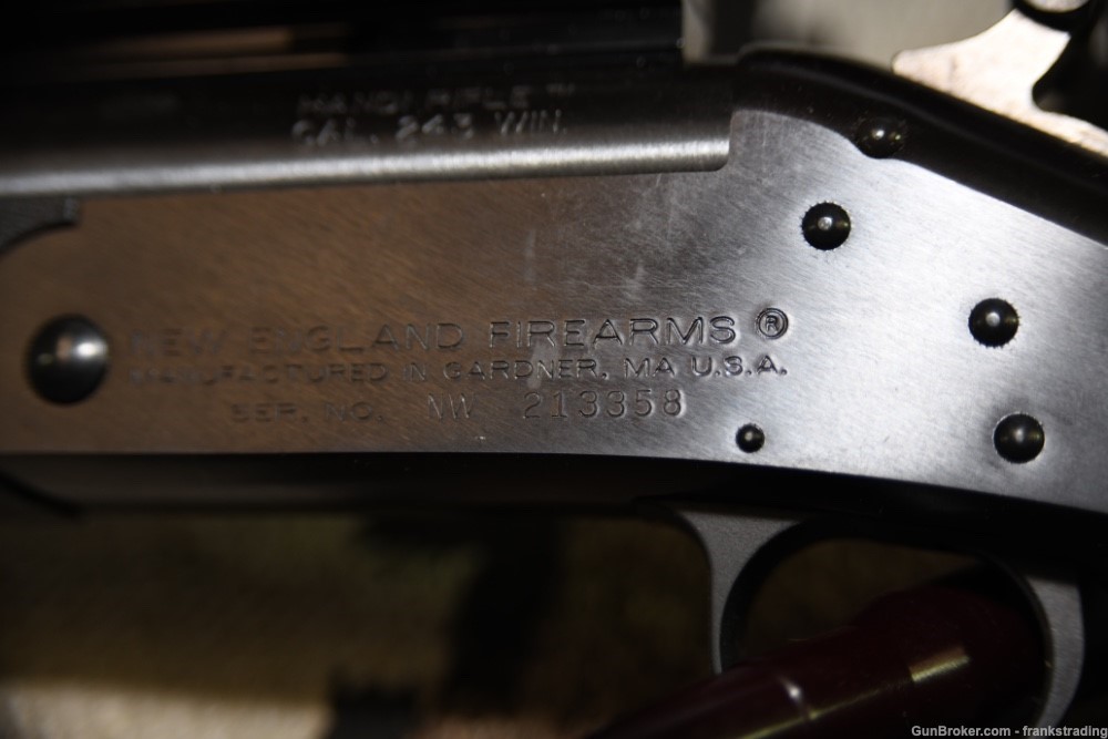 New England Handi rifle in 243 Win w/entra's As NEW condition-img-5