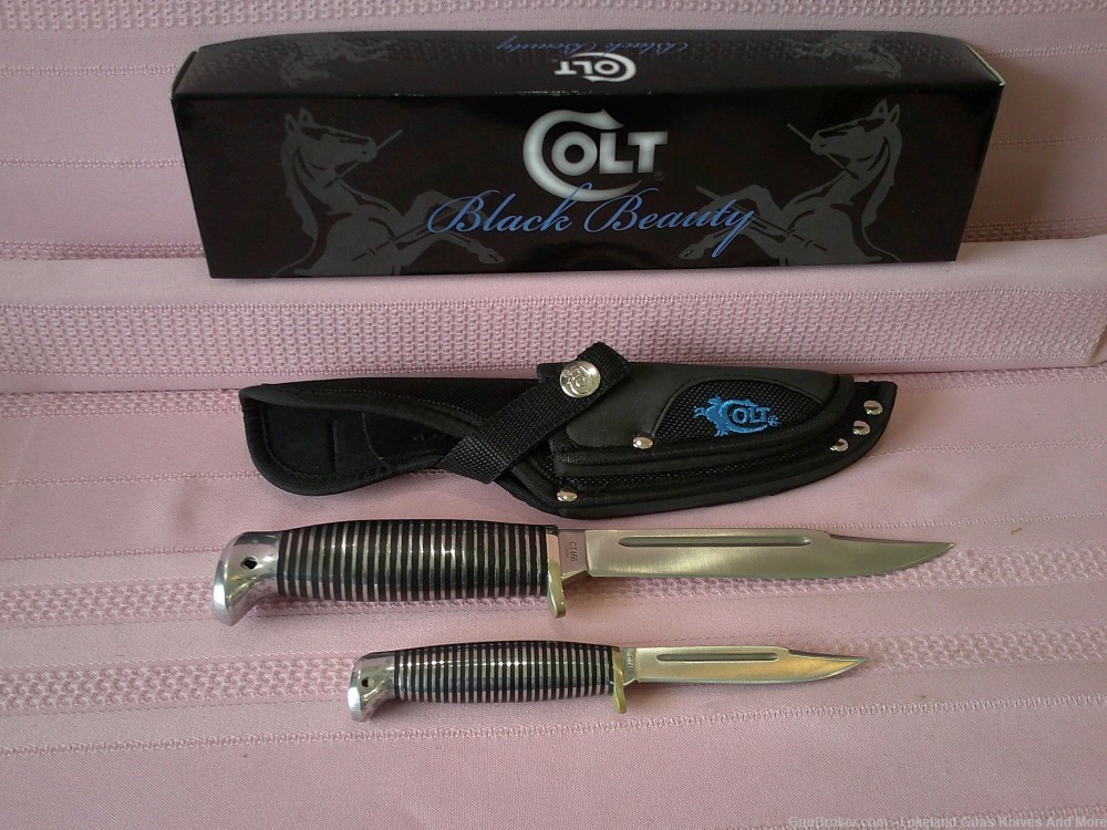 Here it is! The Rarest of all! Colt Black Beauty Twin Knife set! Complete!-img-7