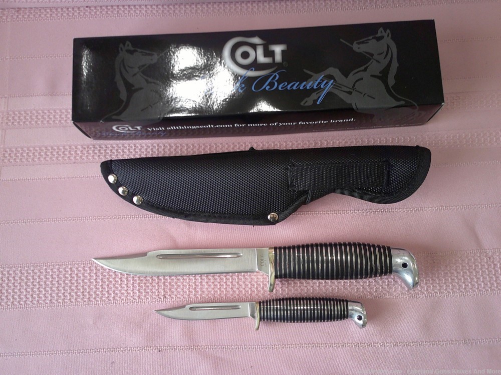 Here it is! The Rarest of all! Colt Black Beauty Twin Knife set! Complete!-img-20