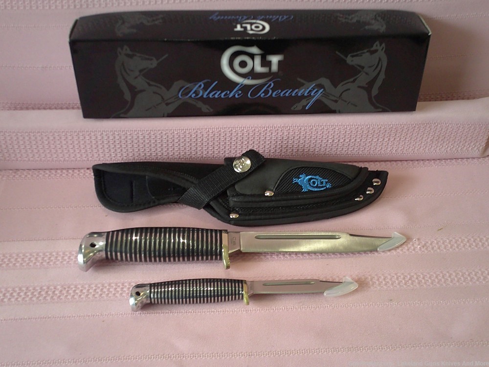 Here it is! The Rarest of all! Colt Black Beauty Twin Knife set! Complete!-img-21