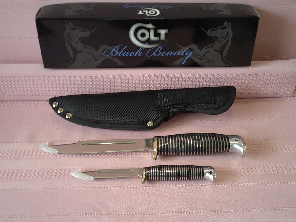 Here it is! The Rarest of all! Colt Black Beauty Twin Knife set! Complete!-img-24