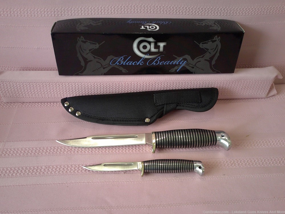 Here it is! The Rarest of all! Colt Black Beauty Twin Knife set! Complete!-img-9