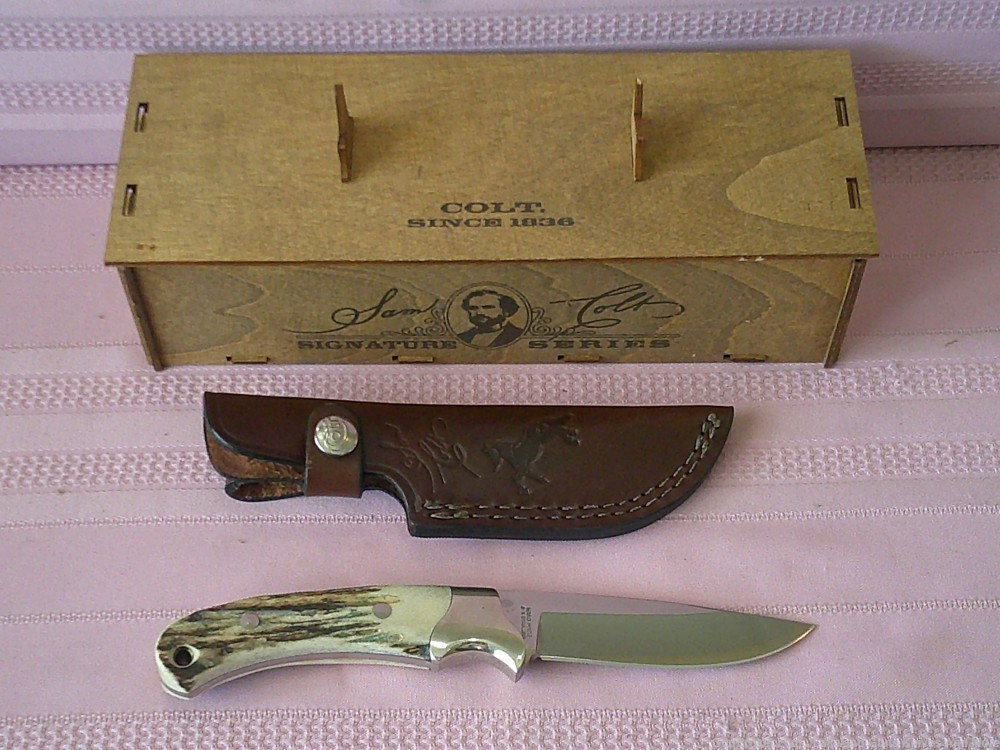 Rare "Real Cowboys Shoot Colt" Stag Handle Gold Etch Hunter Knife #490/1200-img-11