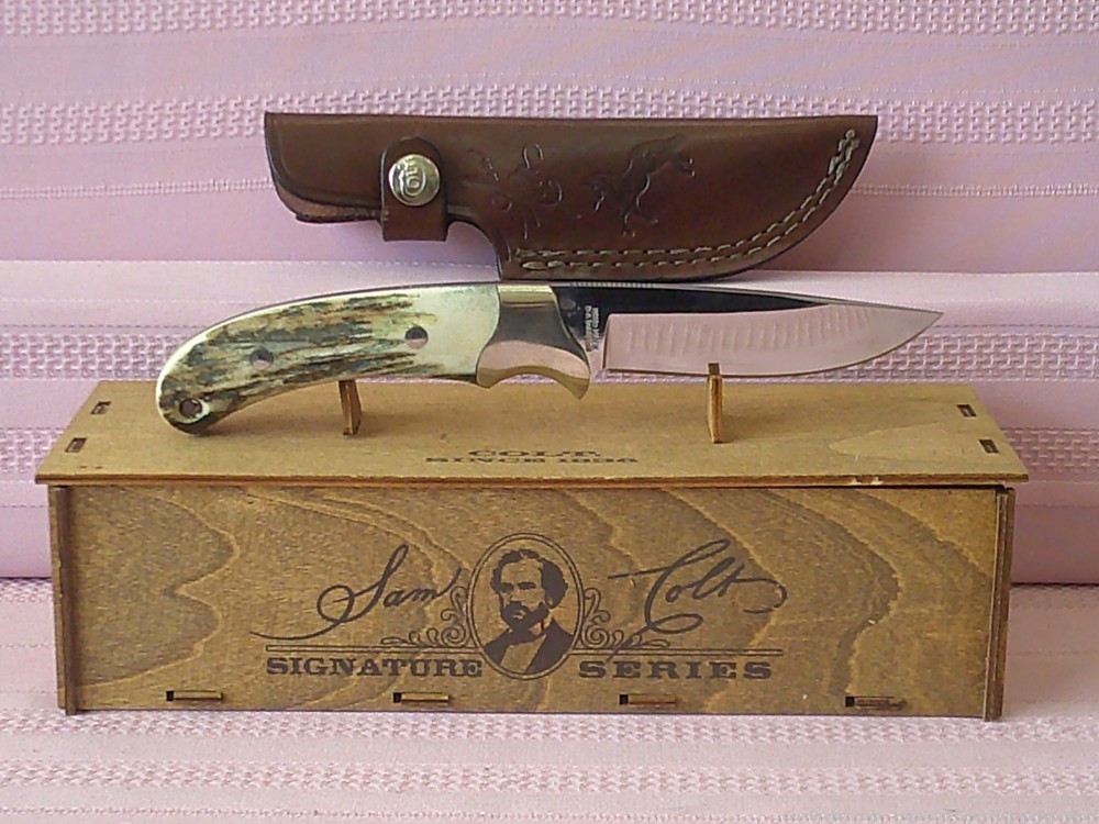 Rare "Real Cowboys Shoot Colt" Stag Handle Gold Etch Hunter Knife #490/1200-img-69