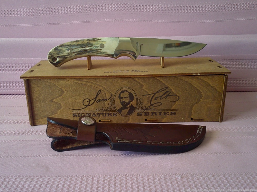 Rare "Real Cowboys Shoot Colt" Stag Handle Gold Etch Hunter Knife #490/1200-img-15