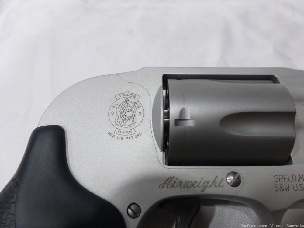 Smith & Wesson S&W 638 M638 163070A Revolver 38spl 38spl+P 5rd 1.8" 163070-img-1