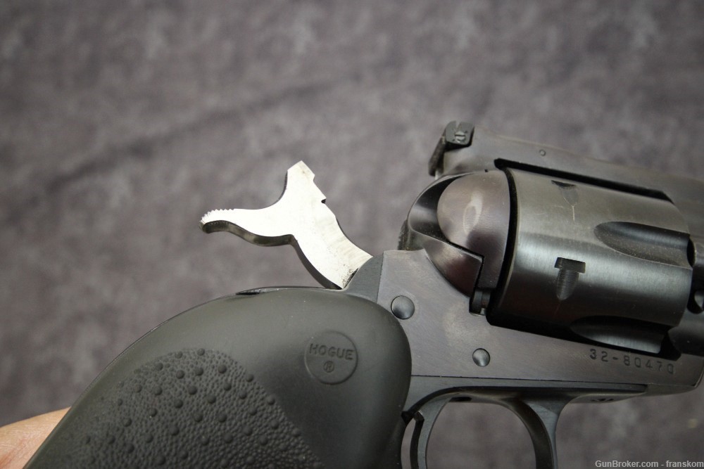 Ruger New Model Blackhawk in 357 Mag / 38 Special with 6.5" Barrel. -img-13