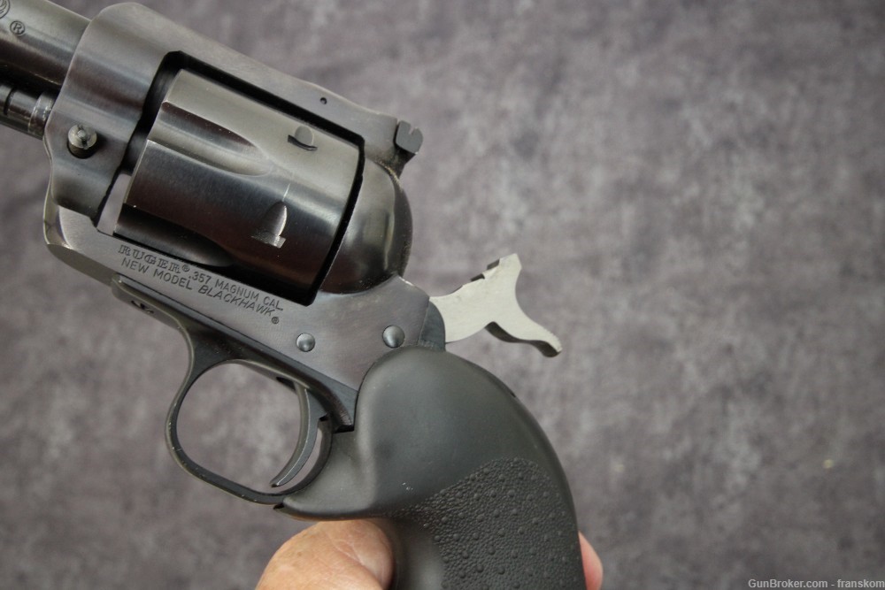 Ruger New Model Blackhawk in 357 Mag / 38 Special with 6.5" Barrel. -img-12