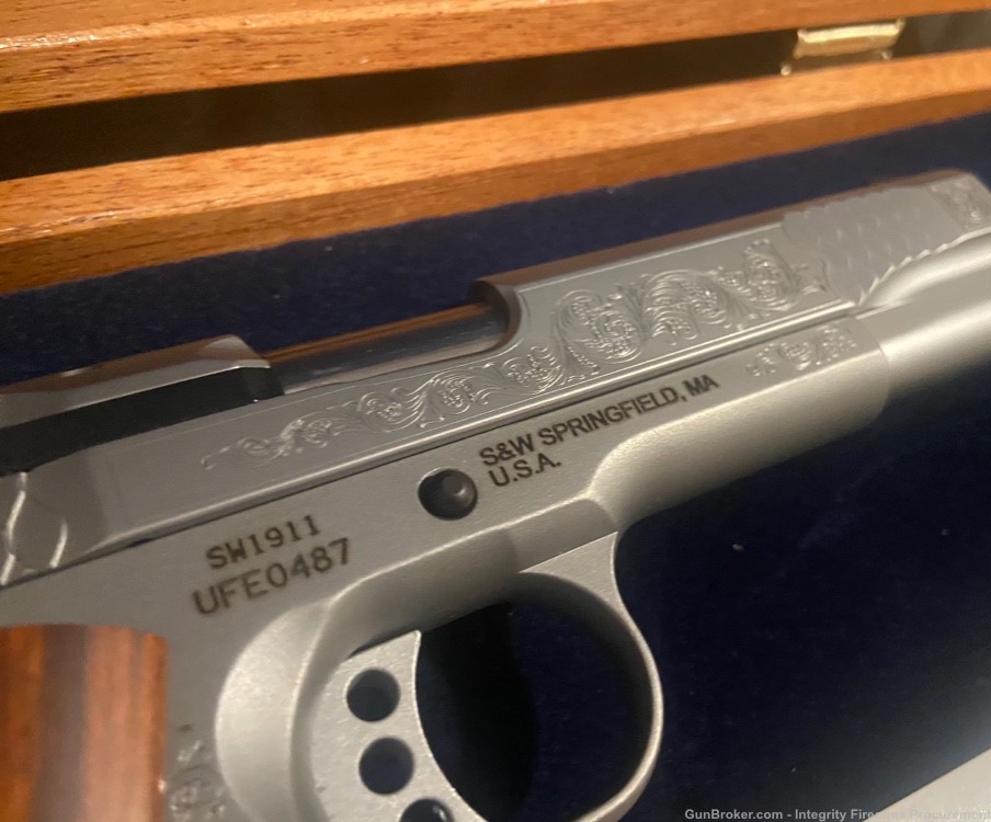 Smith & Wesson 10270 1911 E-Series .45 Engraved -img-5