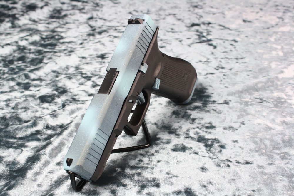 MUST HAVE Glock 17 Gen 5 9mm Custom Cerakote Blue Galaxy Stars NEW-img-5