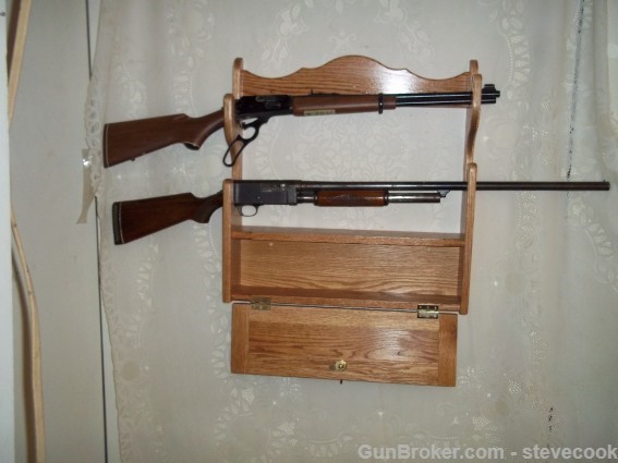 2 Gun Rack w/ Locking Storage CmptGolden Oak-img-4