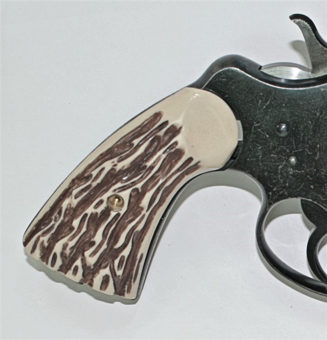 Colt 1917 New Service Imitation Jigged Bone Grips-img-1