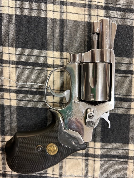 Smith & Wesson model 60 Chief's Special .38 spl 60- -img-0