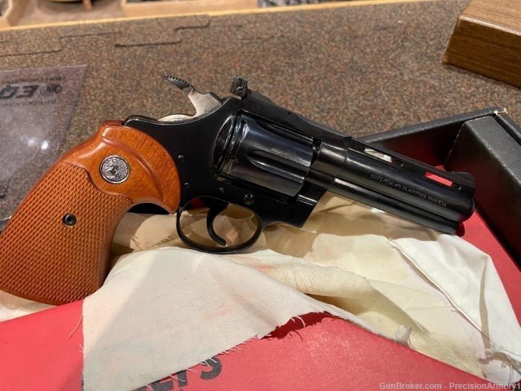 Excellent Colt Diamondback 22 LR Revolver-img-1
