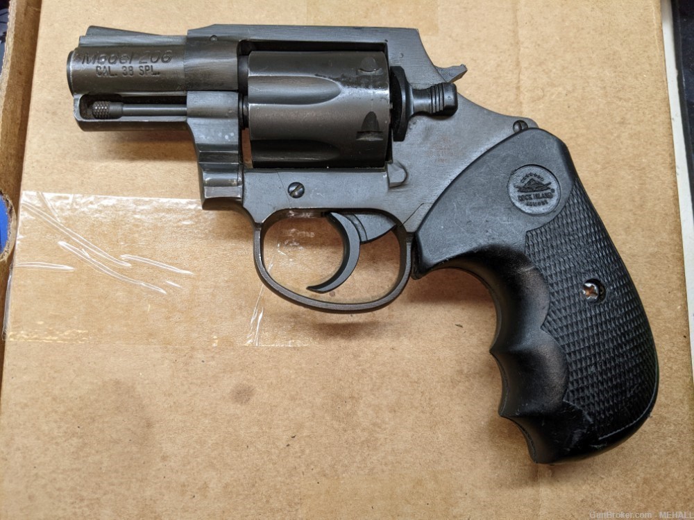 RIA ( Rock Island/ Armscor)  M 206 38spl revolver 6 shot CCW like a colt-img-1