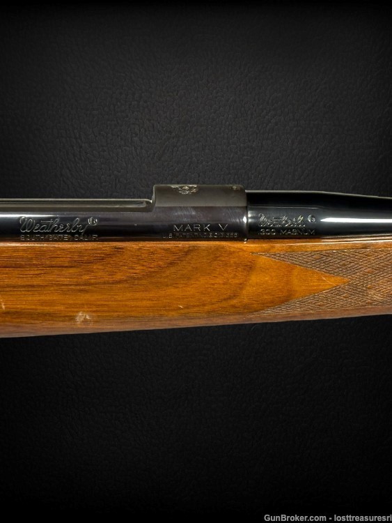 Weatherby Mark V Deluxe Lefty Bolt Action Rifle .300 Mag 25" BBL-img-14