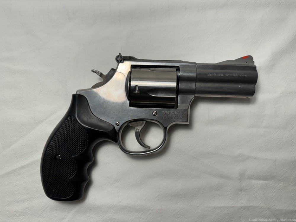 Smith and Wesson 696-1 5 shot .44 spl very nice revolver 3” barrel -img-1