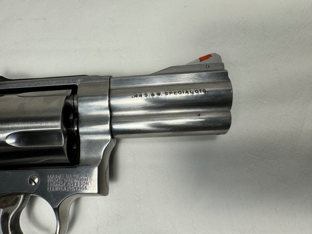Smith and Wesson 696-1 5 shot .44 spl very nice revolver 3” barrel -img-6