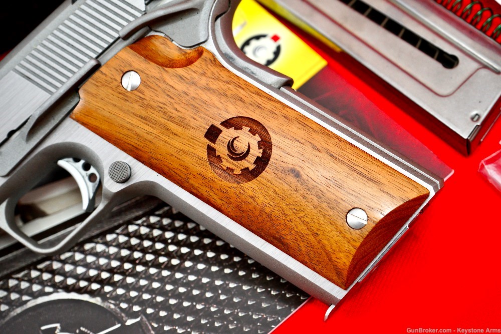 Ultra Rare & Spectacular Coonan Classic .357 Magnum Like New-img-4