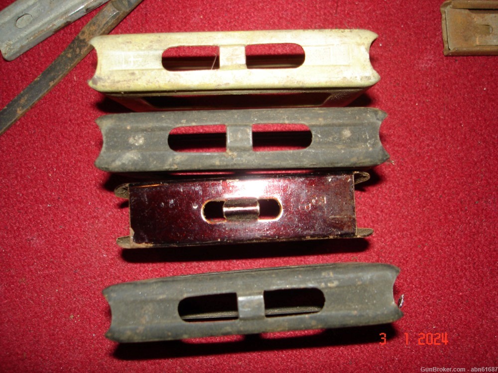 WWII German 1942 dated K98 ammo pouch, belt, mauser parts, ammo clips lot-img-2