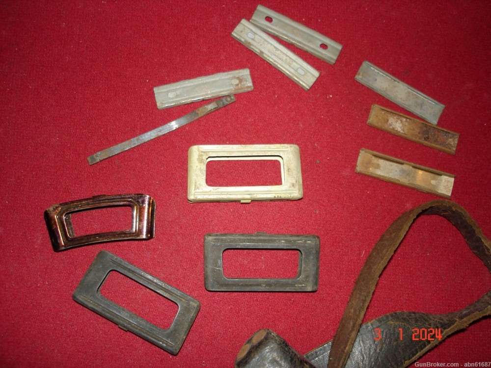 WWII German 1942 dated K98 ammo pouch, belt, mauser parts, ammo clips lot-img-1