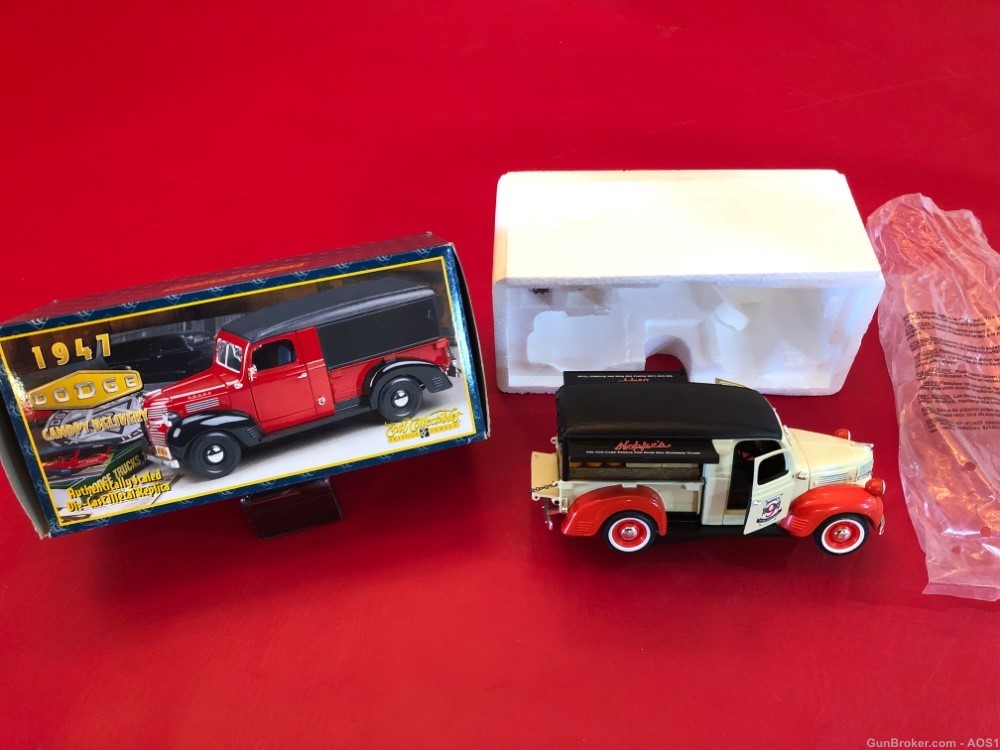 Ertl 1947 Hoppe’s 100 Year Anniversary Dodge Canopy Delivery Truck 21135-P -img-3