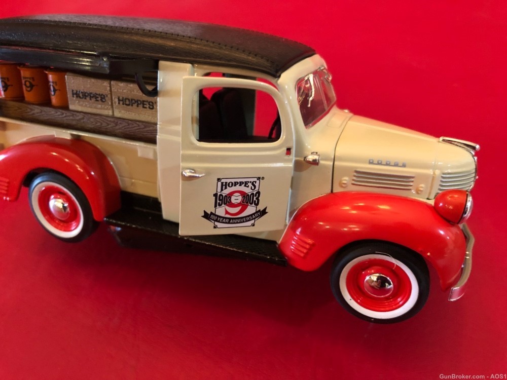 Ertl 1947 Hoppe’s 100 Year Anniversary Dodge Canopy Delivery Truck 21135-P -img-6