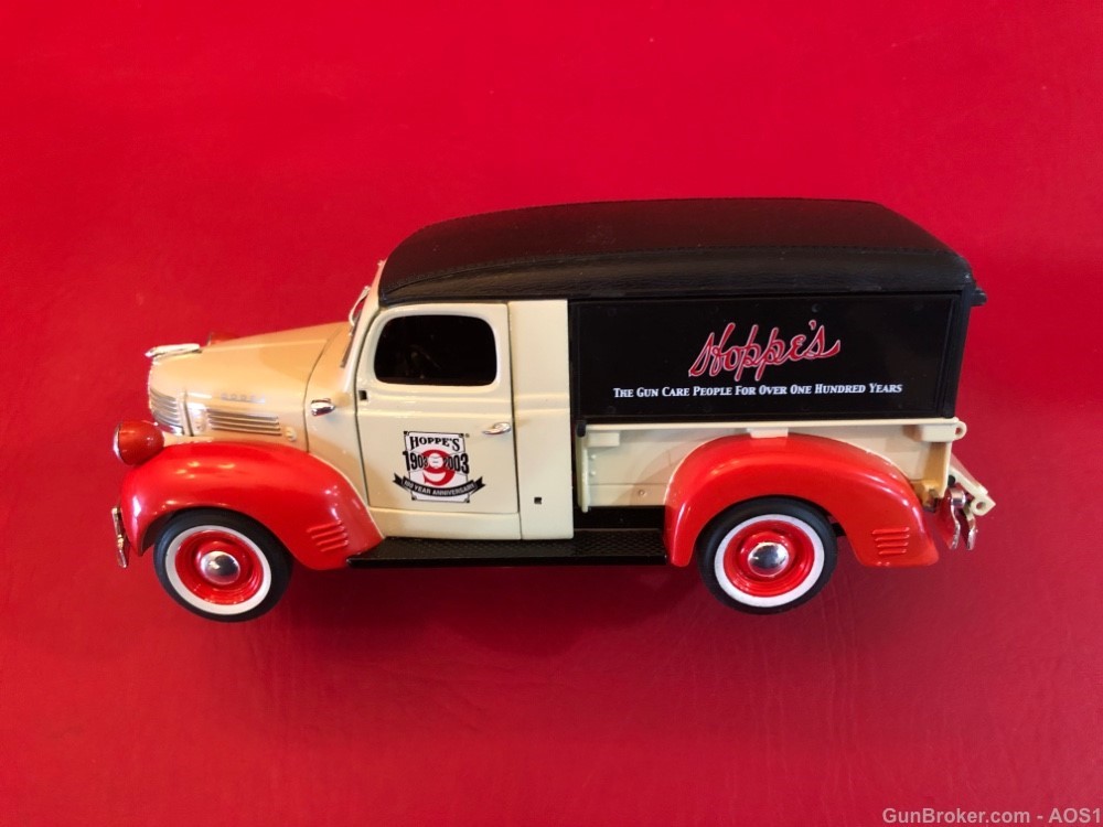 Ertl 1947 Hoppe’s 100 Year Anniversary Dodge Canopy Delivery Truck 21135-P -img-13