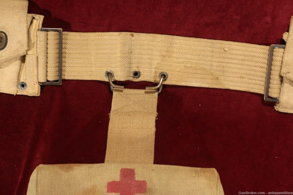 US M1918 Mounted Belt - 9 Pocket with First Aid Pouch-img-8