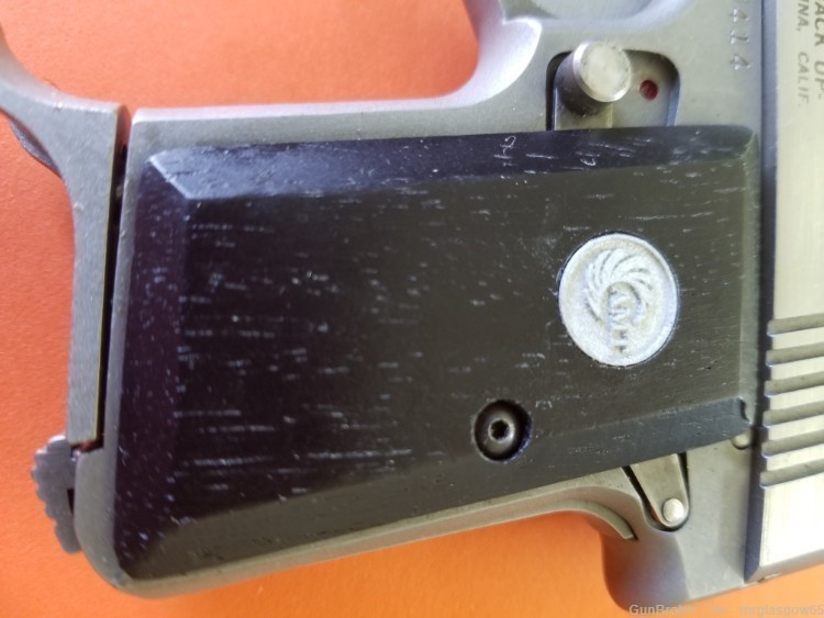 AMT/iAi Small Frame Backup grips (22LR, .380, 9mm Kurz) with Medallions-img-9