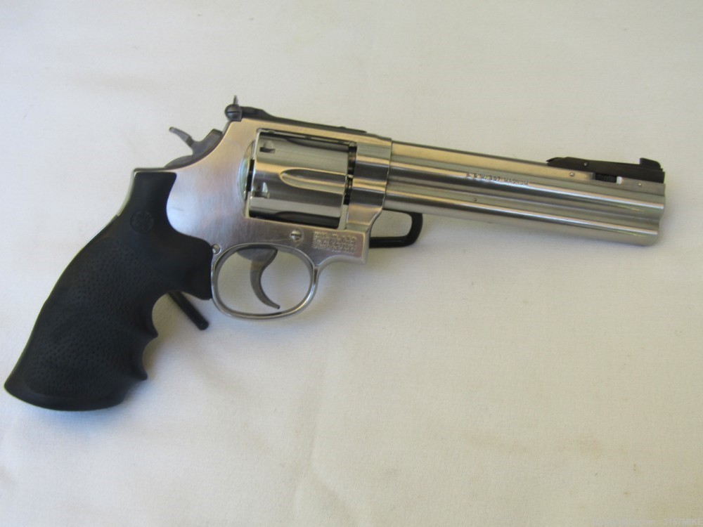 Smith & Wesson Model 686-5 Combat Magnum, 6" Barrel, Adjustable Front Sight-img-2