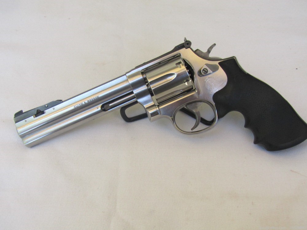 Smith & Wesson Model 686-5 Combat Magnum, 6" Barrel, Adjustable Front Sight-img-3