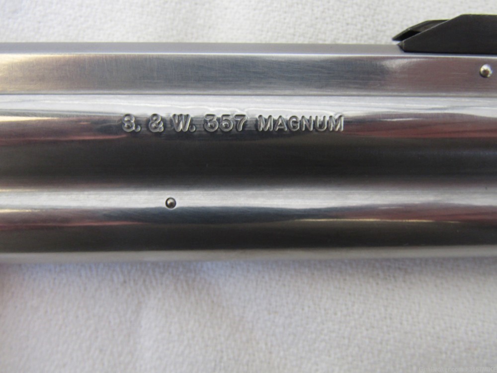 Smith & Wesson Model 686-5 Combat Magnum, 6" Barrel, Adjustable Front Sight-img-17