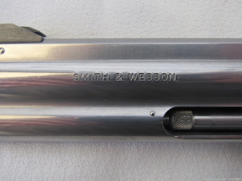 Smith & Wesson Model 686-5 Combat Magnum, 6" Barrel, Adjustable Front Sight-img-18
