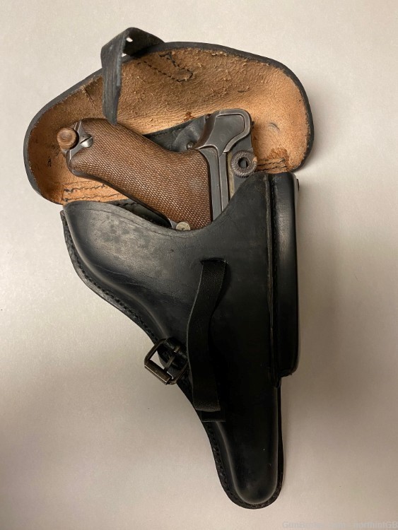 P08 BLACK LEATHER HOLSTER WITH LOADING TOOL.-img-1