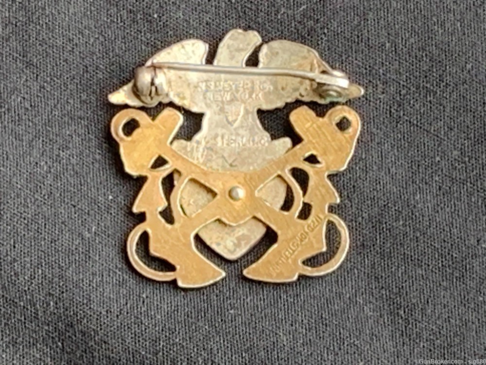 WWII US NAVY OFFICER INSIGNIA HAT CAP BADGE PINS-img-2