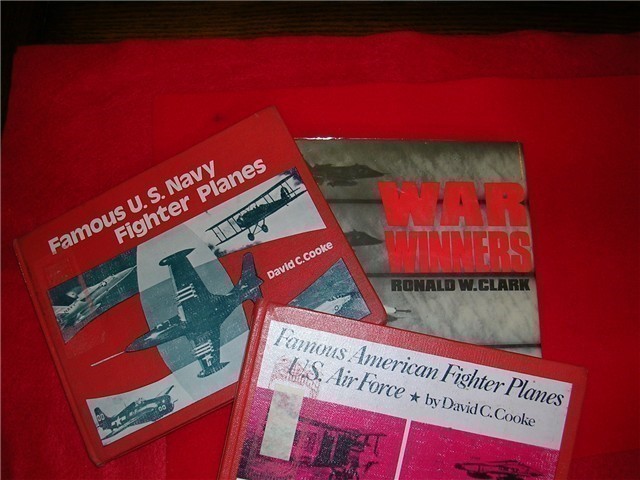 WW II Fighter airplanes, 3 books-img-4