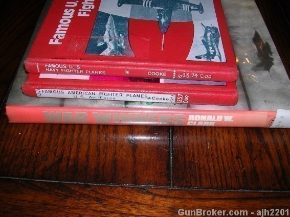 WW II Fighter airplanes, 3 books-img-1