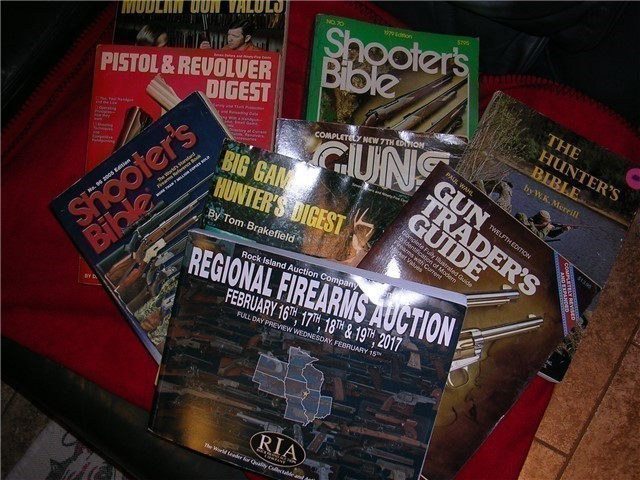 9 Lot Gun related books-img-1