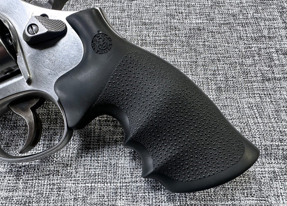 Smith & Wesson 617-5-img-3