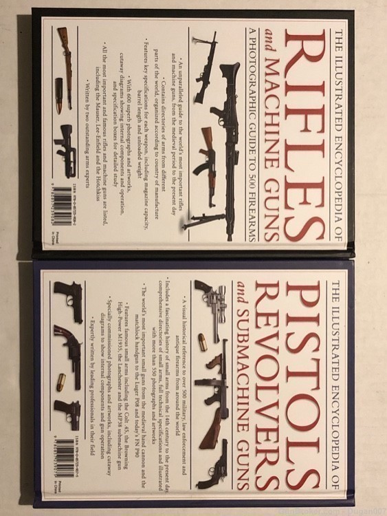 The Complete Illustrated Guide to Guns- Pistol and Rifle- Two Book Set-img-3