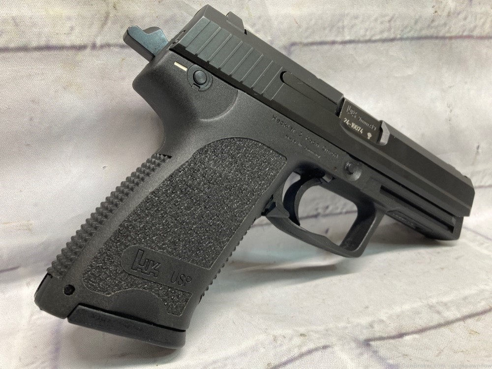 Heckler & Koch HK USP 9mm Pistol made in Germany-img-10
