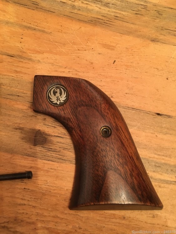 Vintage RUGER Blackhawk  Factory Smooth wood  Single-Six GRIPS W Screw-img-1