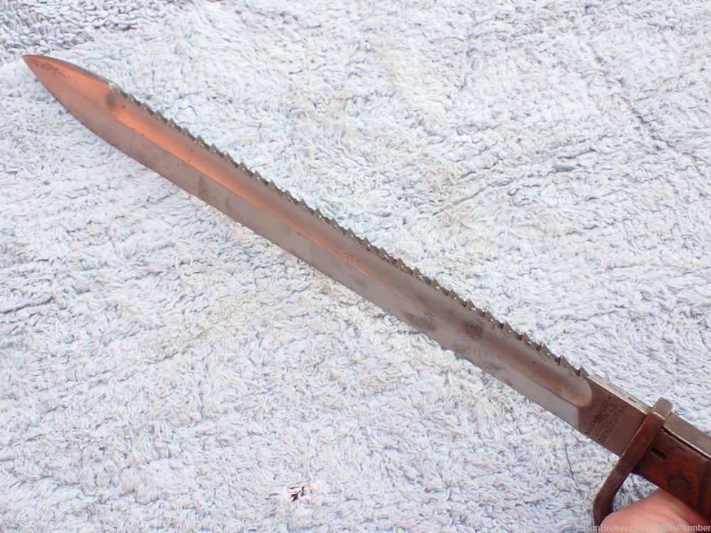 IMPERIAL GERMAN WWI BUTCHER SAW BACK BLADE BAYONET WITH SCABBARD DATED 1916-img-19