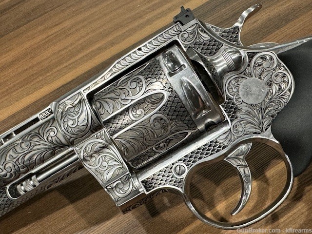 Colt Anaconda .44 Magnum Revolver 8" With Full Laser Engraving-img-8