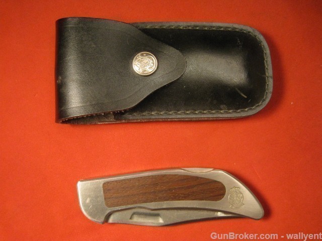 S&W Folding Knife with Black Leather Case vintage stainless BCF-img-1