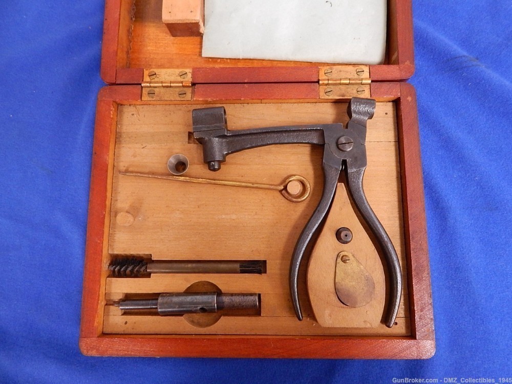 WW1 WWI Decapping & Cleaning Tools Set with Manual & Original Box -img-0