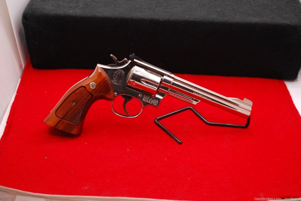 Smith & Wesson Model 19-4 6" Nickel Plated .357 Magnum-img-0