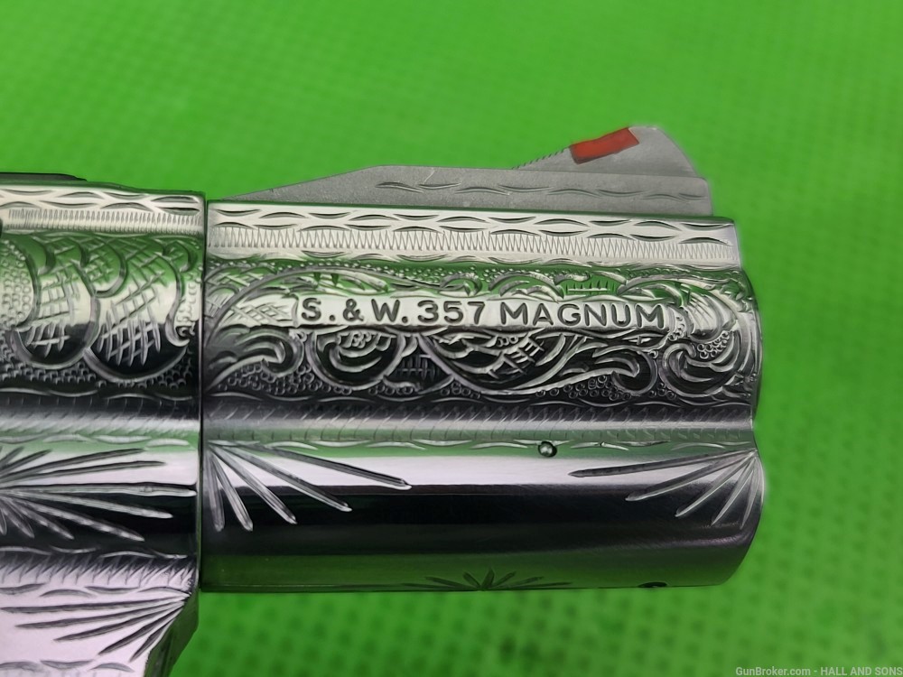 Smith & Wesson 686 ( 686-4 ) 357 MAG STAINLESS 2 1/2" FULLY HAND ENGRAVED -img-25